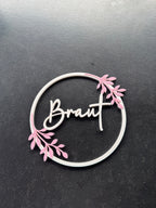 Deko-Ring Braut mit Blatt-Detail und Kursivschriftzug – moderne Hochzeitsdekoration